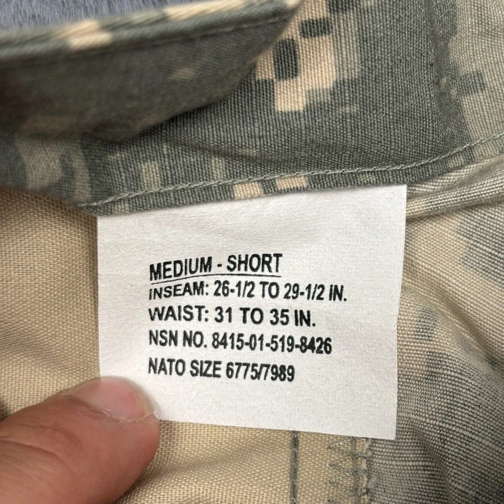 Propper International ACU Army Combat Uniform Digital Camo Cargo Pants Med Short